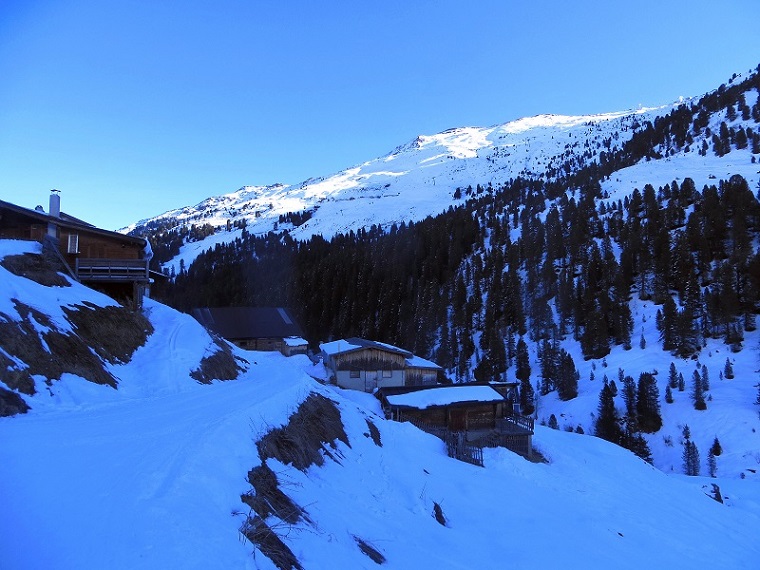 Foto: Andreas Koller / Skitour / Über die Viertelalmen zum Marchkopf (2499m) / Pfundsalm / 17.05.2025 19:22:59