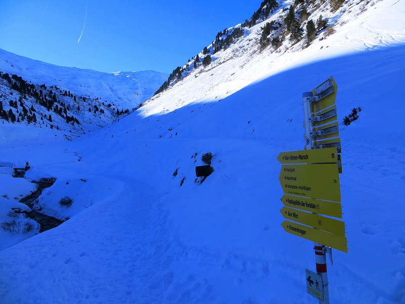 Foto: Andreas Koller / Skitour / Über die Viertelalmen zum Marchkopf (2499m) / 17.05.2025 19:22:32
