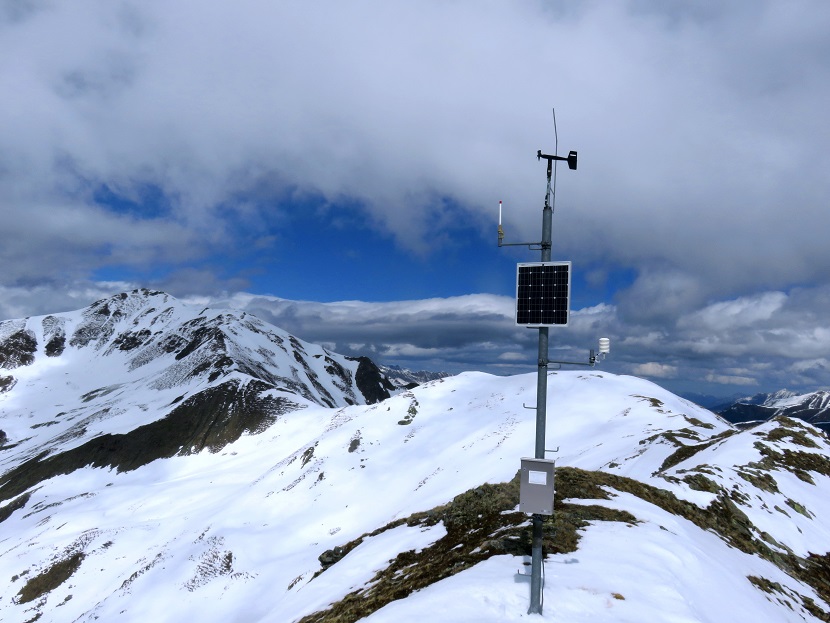 Foto: Andreas Koller / Skitour / Frühjahrstour Tscheyegg (2667m) / Am Tscheyegg Gipfel / 29.05.2025 01:02:33