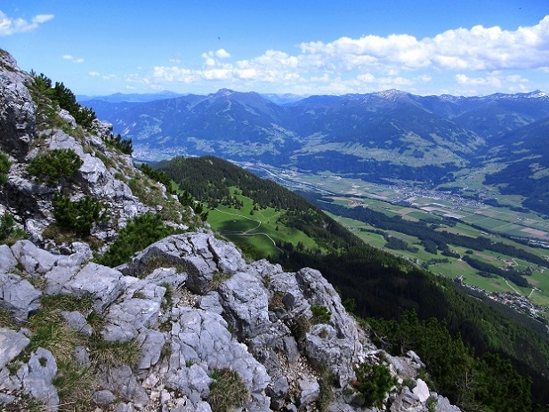 Foto: Andreas Koller / Klettersteigtour / Felix Kuen Klettersteig auf den Hundskof (2243m) / Abstieg vom Hundskopf / 04.06.2025 01:06:08
