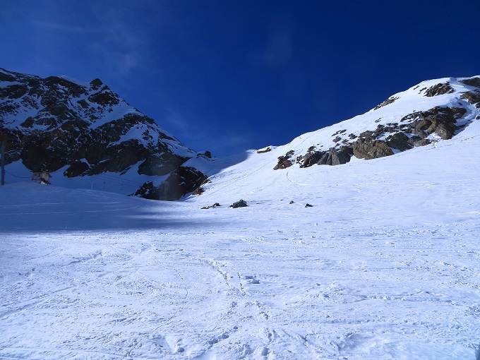 Foto: Andreas Koller / Skitour / Tour in die Daunscharte (3159m) / Blick zur Daunscharte / 13.06.2025 01:04:43