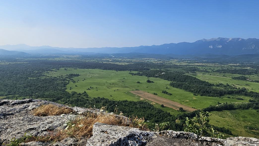 Foto: Manfred Karl / Wandertour / Auf den Zir (850 m) – Inselberg im Licko Polje / 30.07.2025 09:46:24