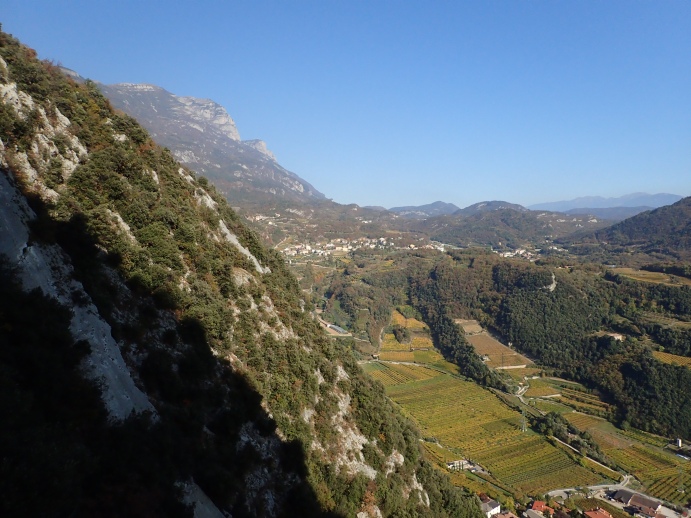Foto: Manfred Karl / Klettertour / Due laghi, Via “Lo spigolo nascosto” / 30.07.2025 15:59:42