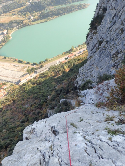 Foto: Manfred Karl / Klettertour / Due laghi, Via “Lo spigolo nascosto” / 30.07.2025 15:58:46