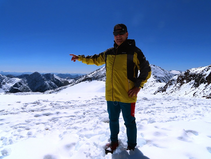 Foto: Andreas Koller / Wandertour / Top of Tyrol (3210m) / Rast im Bereich der Jochdohle / 07.08.2025 22:58:24