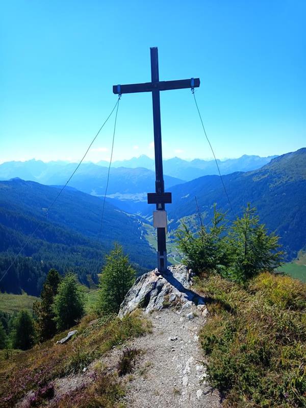 Foto: Wolfgang Lauschensky / Wandertour / Rauher Kopf und Hoher Napf / Rauher Kopf über dem Schmirntal / 17.08.2025 00:24:30