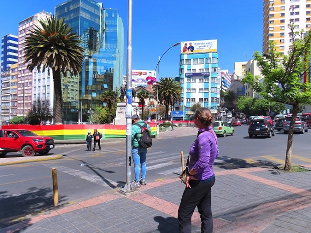 Foto: Andreas Koller / Wandertour / Mirador Killi Killi in La Paz (3732m) / Plaza del Estudiante / 09.10.2025 01:15:38