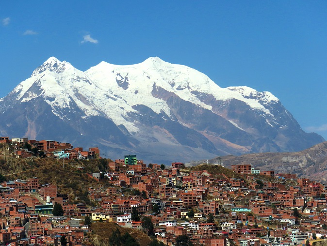 Foto: Andreas Koller / Wandertour / Mirador Killi Killi in La Paz (3732m) / Illimani (6439m) vom Mirador Killi Killi / 09.10.2025 01:20:58