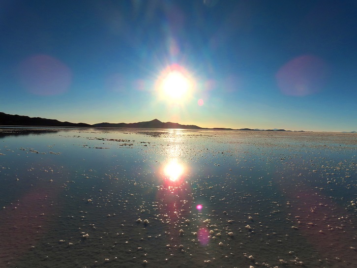 Foto: Andreas Koller / Wandertour / Salar de Uyuni (3650m) / Sonnenuntergang in der Salar de Uyuni / 24.10.2025 00:33:03