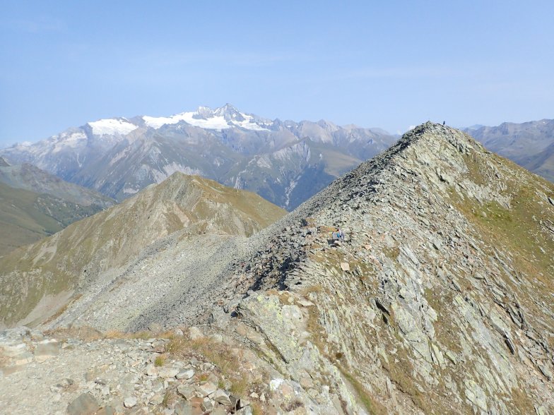 Foto: Manfred Karl / Klettertour / Rotenkogel (2762 m) Nordwestgrat / Blick hinüber zum höchsten Punkt / 24.06.2026 15:54:55