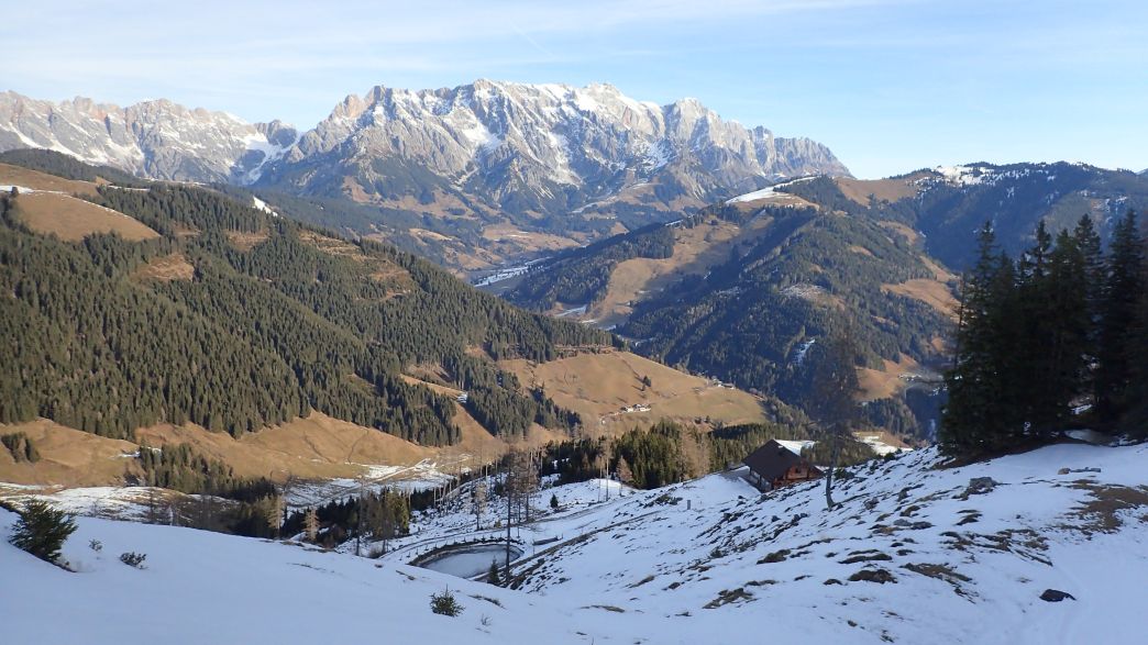 Foto: Manfred Karl / Schneeschuhtour / Mit Schneeschuhen auf den Klingspitz (1988 m) und Hochkasern (2017 m) / 08.05.2026 16:29:39