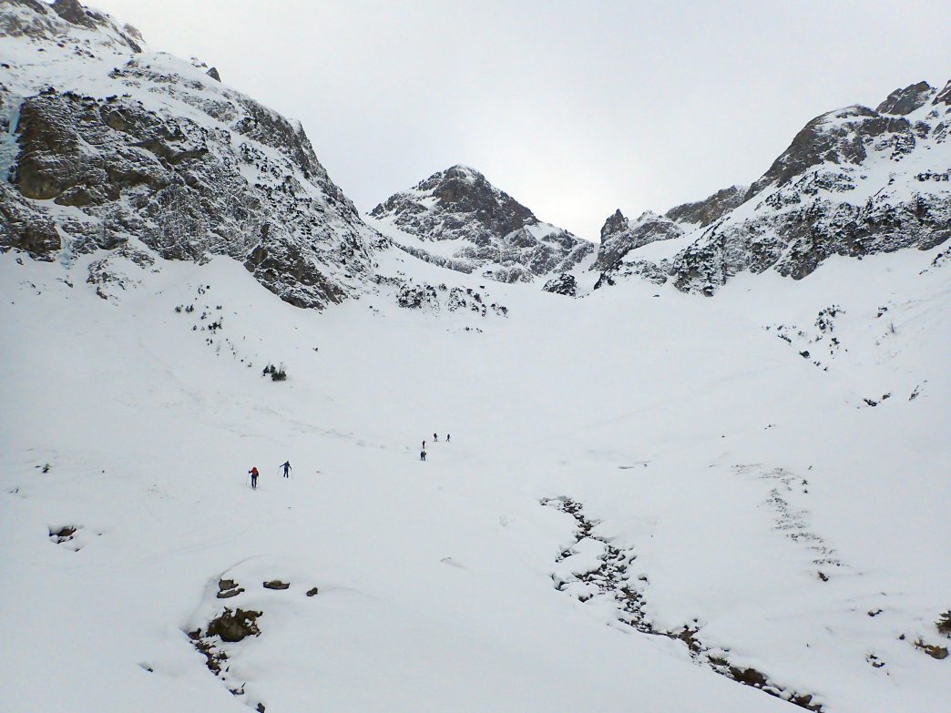 Foto: Manfred Karl / Skitour / Ruchwannenkopf (2179 m) - Überschreitung / In Bildmitte der Ruchwannenkopf / 23.06.2026 10:12:29
