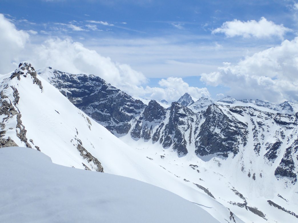 Foto: Manfred Karl / Skitour / Noespitze (3005 m) und Herbertturm (2971 m) aus dem Seidlwinkltal / 23.06.2026 14:51:49