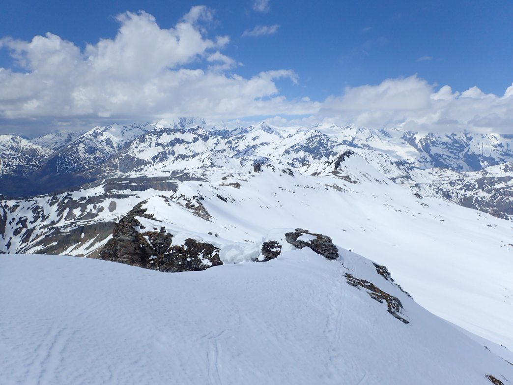 Foto: Manfred Karl / Skitour / Noespitze (3005 m) und Herbertturm (2971 m) aus dem Seidlwinkltal / 23.06.2026 14:47:35