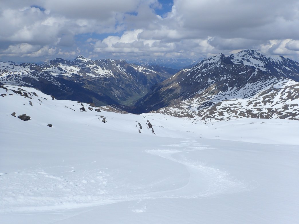 Foto: Manfred Karl / Skitour / Noespitze (3005 m) und Herbertturm (2971 m) aus dem Seidlwinkltal / 23.06.2026 14:44:19