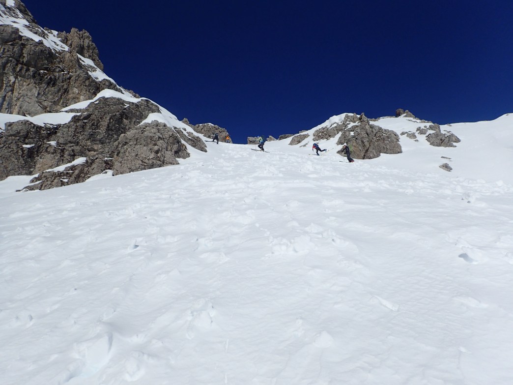 Foto: Manfred Karl / Skitour / Widderstein Ostgratscharte (2345 m) – Geißhorn (2366 m) / Steil hinauf in die Scharte / 23.06.2026 11:24:04
