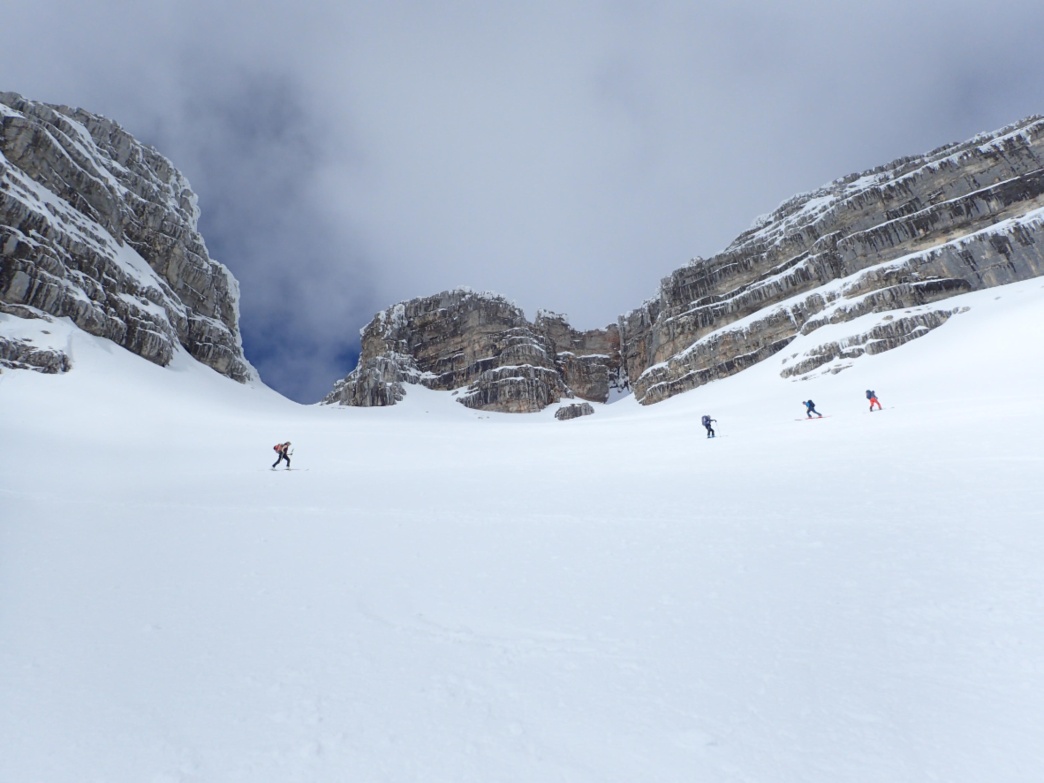 Foto: Manfred Karl / Skitour / Prestreljenik Fenster (2391 m) – Sella Ursic (2280 m) / Aufstieg zum Fenster / 23.06.2026 12:19:42