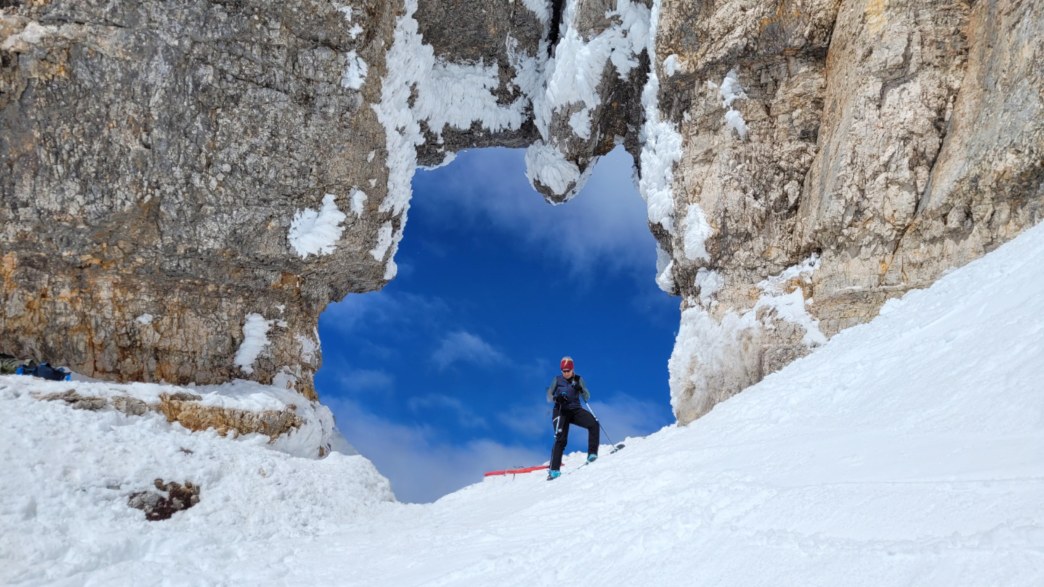 Foto: Manfred Karl / Skitour / Prestreljenik Fenster (2391 m) – Sella Ursic (2280 m) / Start im Fenster nach Süden / 23.06.2026 12:17:50