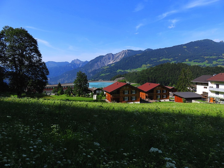 Foto: Andreas Koller / Wandertour / Panoramarunde über Tschagguns (2334m) / Zurück in Latschau / 24.06.2026 02:05:13