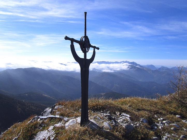 Foto: Andreas Koller / Klettertour / Südostgrat Großer Wildkamm (1874m) / Großer Wildkamm Gipfelkreuz / 01.07.2026 01:03:14