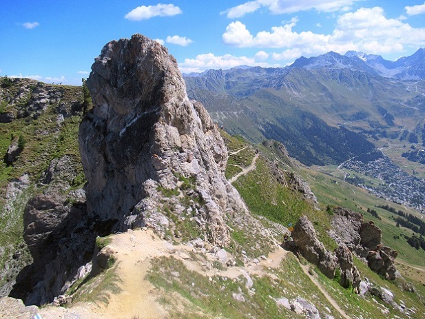 Foto: Andreas Koller / Klettersteigtour / Pierre Avoi Steiganlage (2473m) / Ausblick vom Einstieg / 09.07.2026 13:33:59