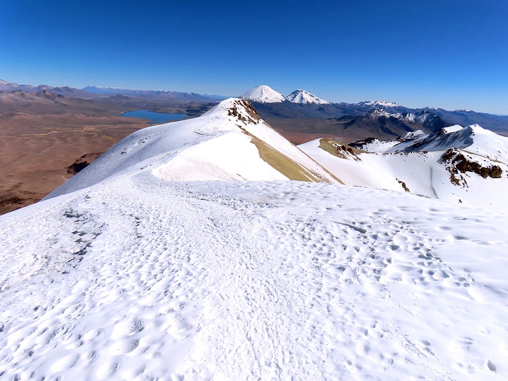 Foto: Andreas Koller / Wandertour / Cerro Acotango (6052m) / 11.07.2026 02:07:59