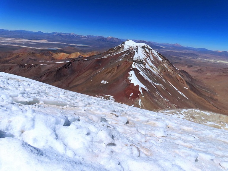 Foto: Andreas Koller / Wandertour / Cerro Acotango (6052m) / 11.07.2026 02:06:36