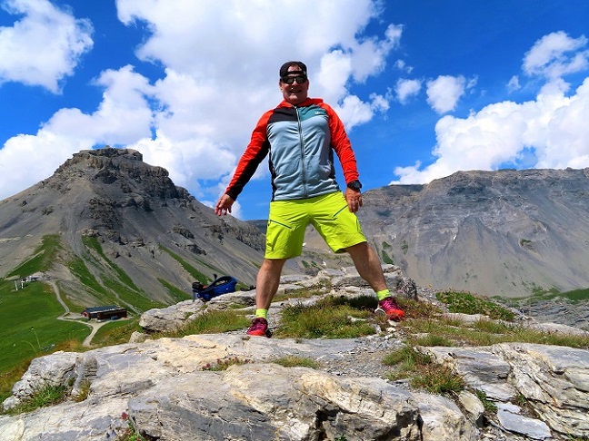 Foto: Andreas Koller / Wandertour / Aussichtsberg Petit Mont Bovin (2412m) / Am Gipfel des Petit Mont Bovin mit toller Aussicht / 11.08.2026 22:59:10