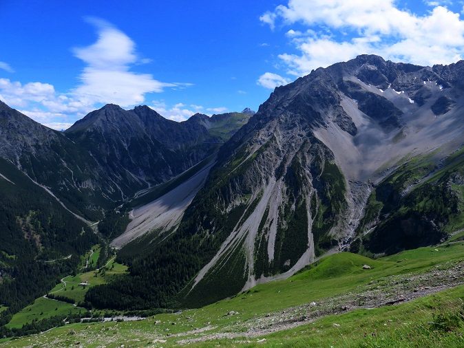 Foto: Andreas Koller / Wandertour / Mottakopf - Wächter über dem Brandnertal (2176m) / 30.09.2026 22:21:58