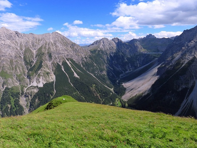 Foto: Andreas Koller / Wandertour / Mottakopf - Wächter über dem Brandnertal (2176m) / 30.09.2026 22:18:30