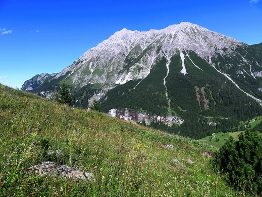 Foto: Andreas Koller / Wandertour / Mottakopf - Wächter über dem Brandnertal (2176m) / 30.09.2026 22:17:19