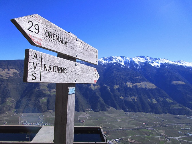 Foto: Andreas Koller / Wandertour / Durch die 1000-Stufen-Schlucht (1555m) / Abstieg von Hochforch nach Naturns / 10.10.2026 21:53:21
