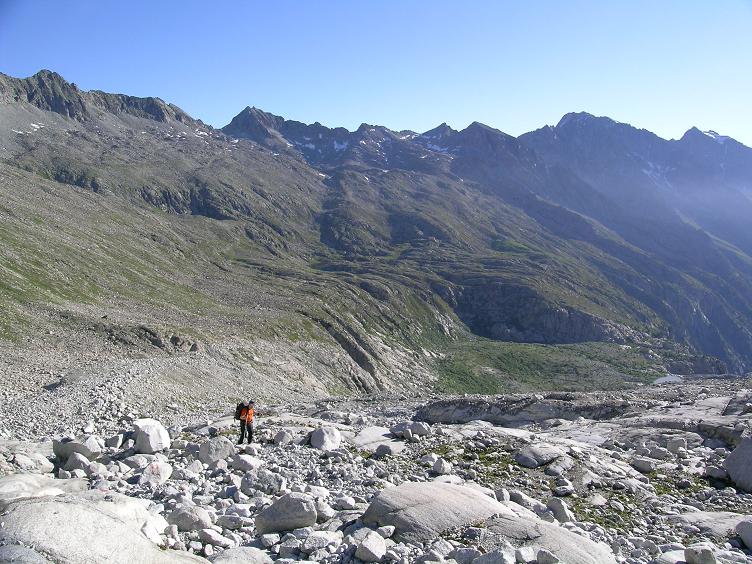 Foto: Andreas Koller / Wandertour / Cresta Croce und Cannone 149 (3330 m) / Früh am Morgen Aufstieg vom Rif. Mandron / 15.05.2007 23:37:27