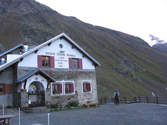 Foto: Andreas Koller / Wandertour / Aus dem Fornokessel auf den Palon de la Mare (3703 m) / Rif. Branca / 28.05.2007 11:14:39