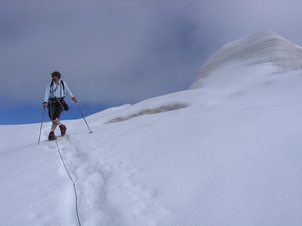 Foto: Andreas Koller / Wandertour / Aus dem Fornokessel auf den Palon de la Mare (3703 m) / Spaltenreicher Forno-Gletscher / 28.05.2007 11:12:08