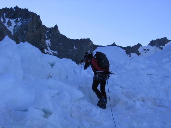 Foto: Andreas Koller / Wandertour / Der Dom - auf das Dach der Schweiz (4545 m) / Im Eisbruch des Hohberggletschers / 04.05.2007 22:45:02