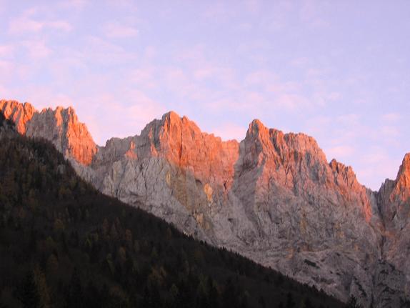 Foto: Andreas Koller / Wandertour / Spik - Überschreitung (2473 m) / Abendsonne an der Skrlatica / 26.04.2007 22:43:27