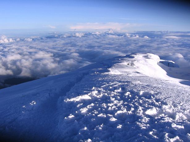 Foto: Andreas Koller / Wandertour / Chimborazo - König der Anden Ecuadors (6310 m) / Die letzten mühsamen Meter auf den Chimborazo-Gipfel / 10.01.2007 03:06:11