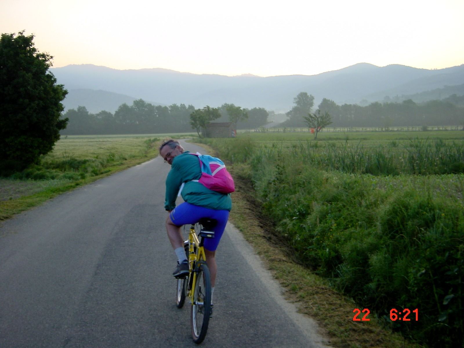 Foto: Manfred Karl / Mountainbiketour / Monte Castel Giudeo, 1037 m / Kurz nach dem Start / 20.06.2007 06:31:13