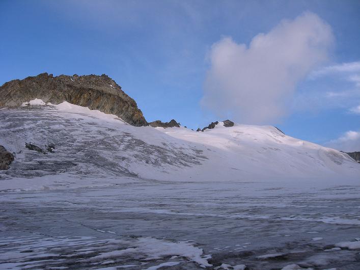 Foto: Andreas Koller / Wandertour / Dammastock (3630m) - Hauptgipfel der Urner Alpen / Rhonegletscher im Morgenlicht / 30.08.2007 04:56:30