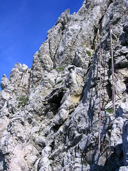 Foto: Andreas Koller / Klettersteigtour / Karwendel- und Mittenwalder Klettersteig (2384m) / Viele Leitern auf den Linderspitzen / 31.08.2007 23:15:43