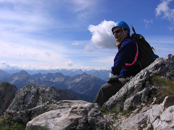Foto: Andreas Koller / Klettersteigtour / Karwendel- und Mittenwalder Klettersteig (2384m) / Rast auf der Sulzleklammspitze / 31.08.2007 23:10:33