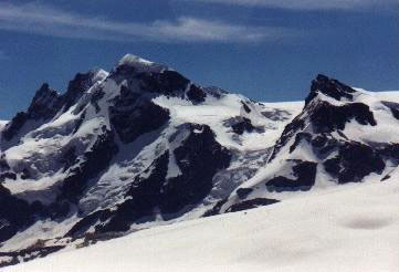Foto: Andreas Koller / Wander Tour / Vom Kleinen Matterhorn auf das Breithorn Westgipfel (4164 m) / 27.12.2006 17:48:33