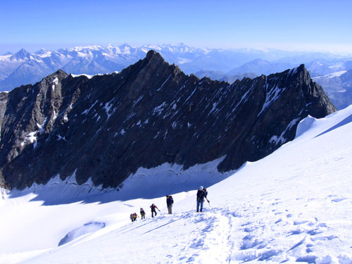 Foto: Andreas Koller / Wandertour / Der Dom - auf das Dach der Schweiz (4545 m) / 27.12.2006 18:05:12