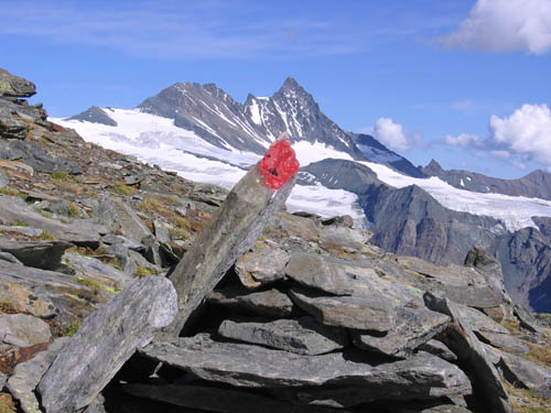 Foto: Andreas Koller / Wandertour / Ins Herz der Granatspitzgruppe (3232 m) / Großglockner (3798 m) vom Kampl / 27.12.2006 18:07:12