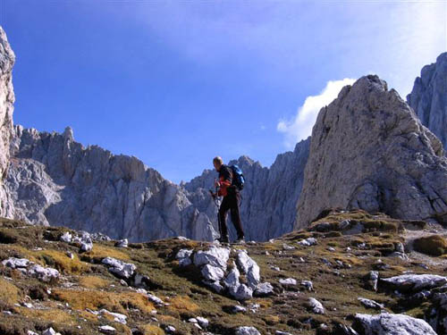 Foto: Andreas Koller / Wandertour / Spik - Überschreitung (2473 m) / Im Kessel der Skrlatica (2740 m) / 27.12.2006 18:08:31