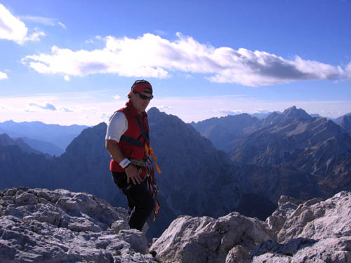 Foto: Andreas Koller / Wandertour / Spik - Überschreitung (2473 m) / Am Spik-Gipfel gegen Prijsonik (2547 m) / 27.12.2006 18:08:32